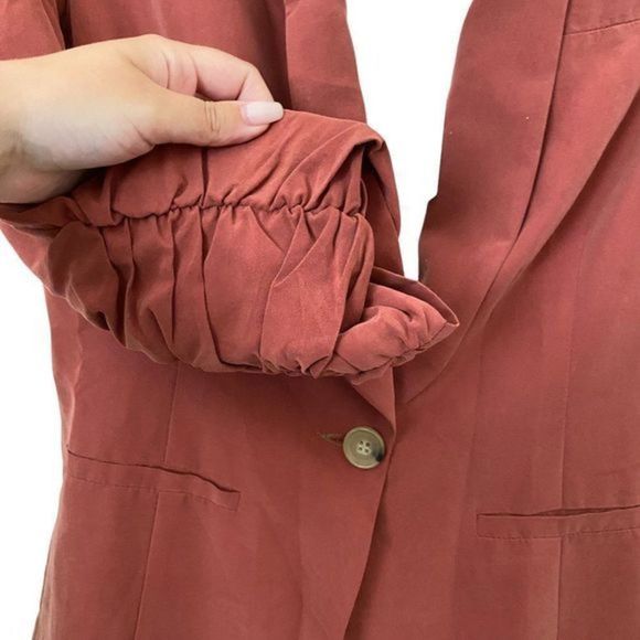 ‎Waverly
Grey Liberant Red Blazer NWT - Picture 2 of 6